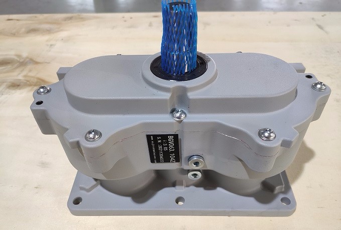 九月你好！上海艾思捷制冰機減速機發貨！