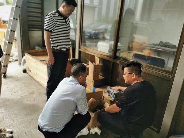 艾思捷盛總一行去往江蘇賴氏環保的減速機技術探討之旅 (2).jpg