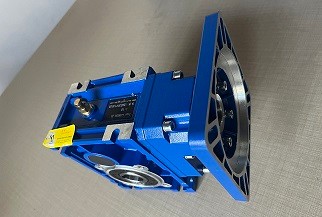 艾思捷技術教您蝸輪蝸桿減速機怎么選一款合適的伺服電機配套？